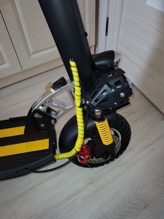 Электросамокат новый