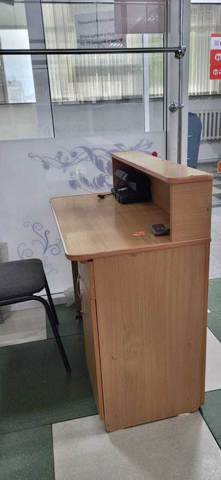 Стол писменный, универсальный б/у