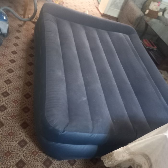 Матрас надувной фирма intex