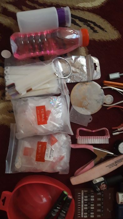 Manikyur uchun asboblar