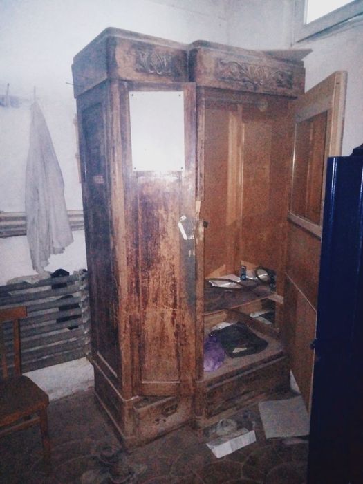 ШКАФЫ СТЕЛЛАЖИ ЖЕЛЕЗНЫЕ металлические деревянные для одежды. Книжный