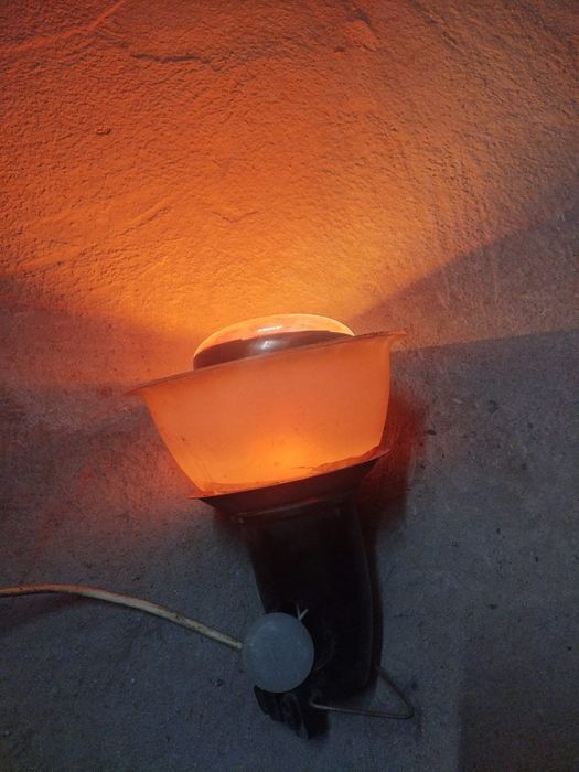 Продаю инкубаторскую лампу