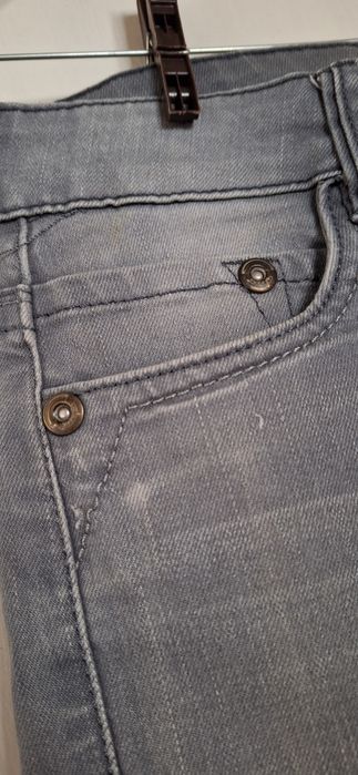 Pantaloni Denim Blugi culoare Gri masura 27