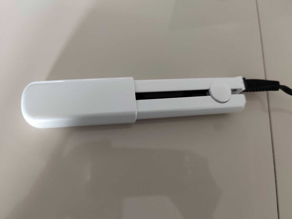 Мини преса за коса