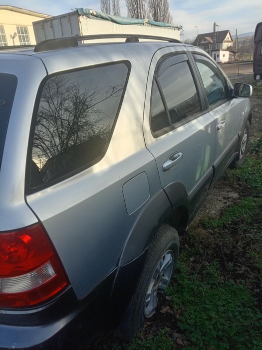 Vând Kia Sorrento 2004