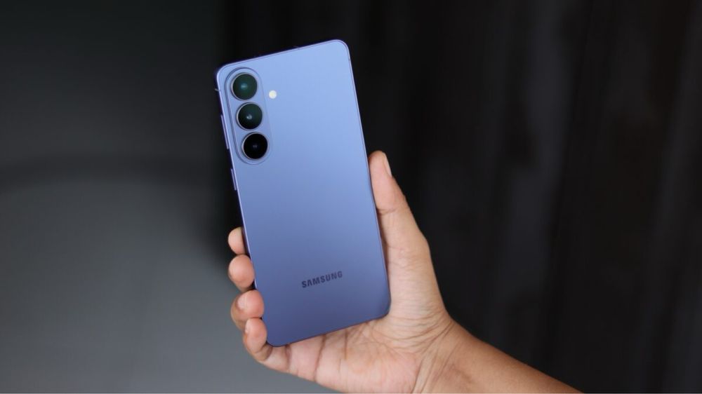 Samsung S26 PLUS • ca NOU • 256 GB