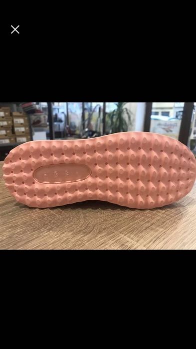 Нови, детски маратонки Adidas