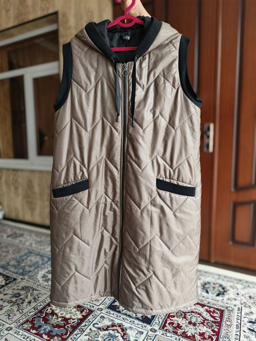 Безрукавка новый