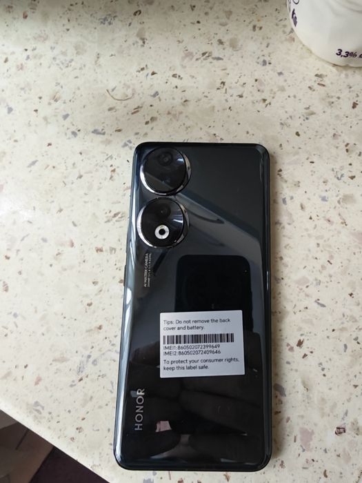 Vând telefon Honor 90 nou