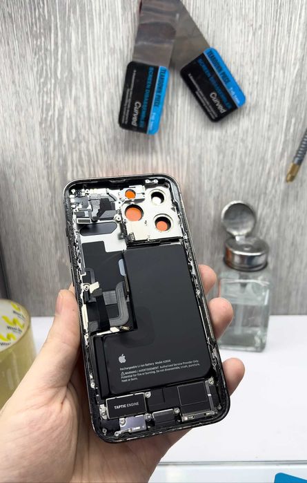 Замена заднего стекла iPhone