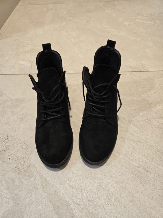 Дамски обувки набук