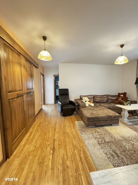 De Inchiriat! Apartament de 3 camere, gradina, Parcare, Zona Eroilor