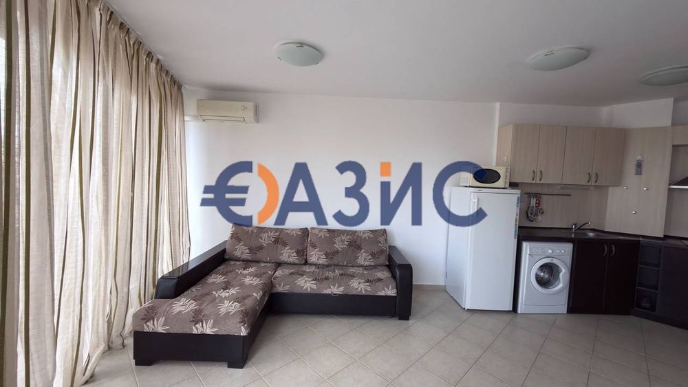 Продава се Двустаен апартамент в к.к. Слънчев бряг - 60 кв.м за 1334 €/кв.м - Снимка #2