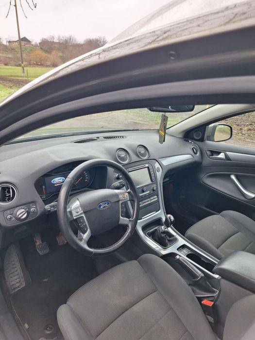 Ford Mondeo 2.2   204 k.c