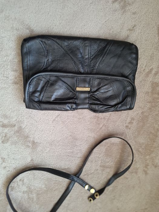 Poșetă vintage neagră din piele naturală moale