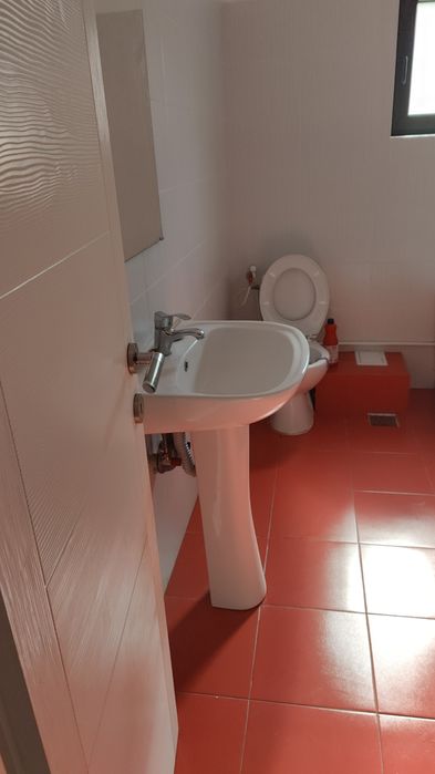 Inchiriz apt 3 camere 90mp