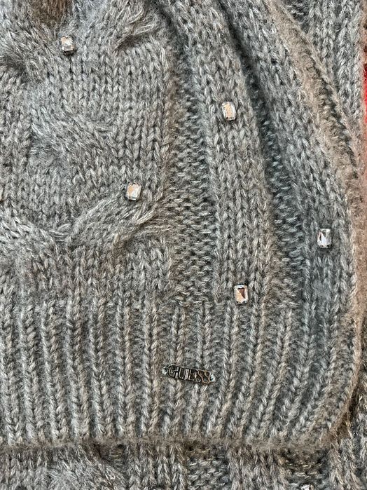 Шал и шапка Guess