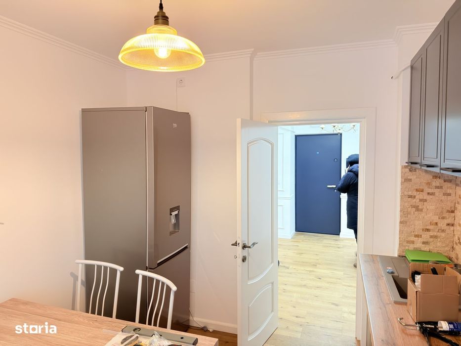 Apartament 3 camere nou renovat Piata Mare.Prima inchiriere!