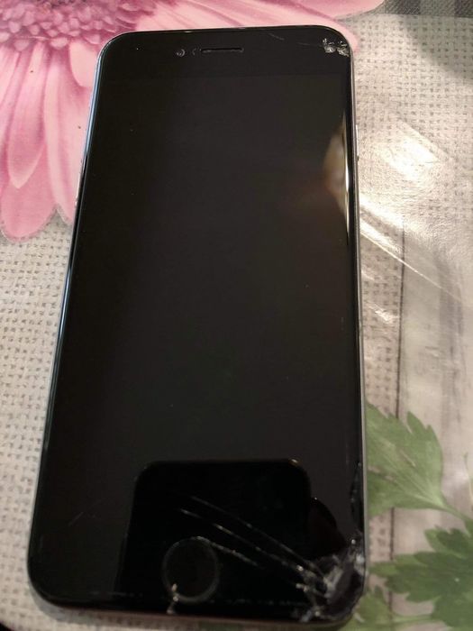 iPhone 6, със счупен дисплей