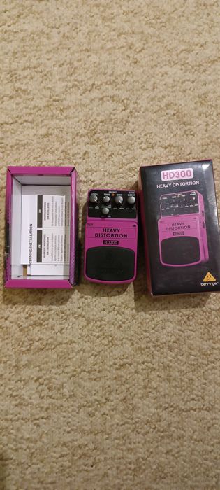 Distortion pedal