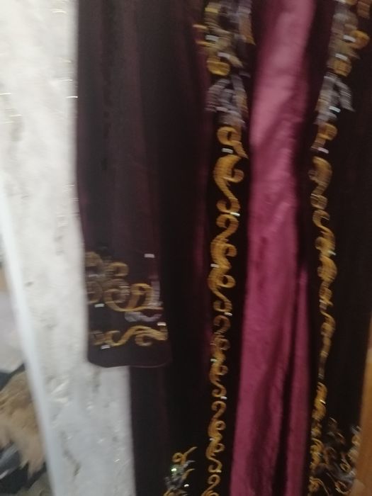 Продаётся женский чапан