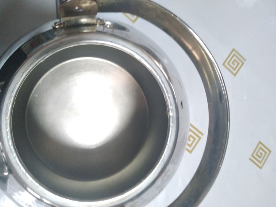 Продам чайник маленький и большой