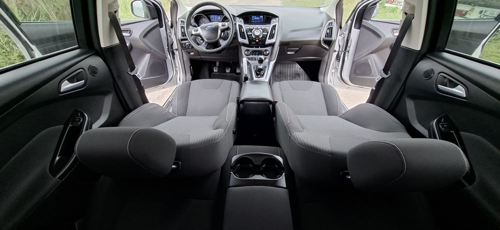 FORD Focus 2013 — imagine 5