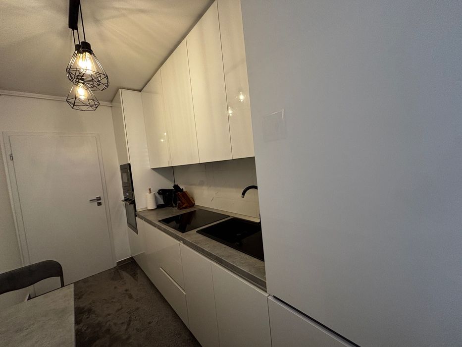 Apartament 2 camere, parcare inclusa in preț