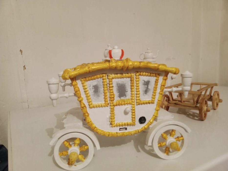 Продам карету светильник