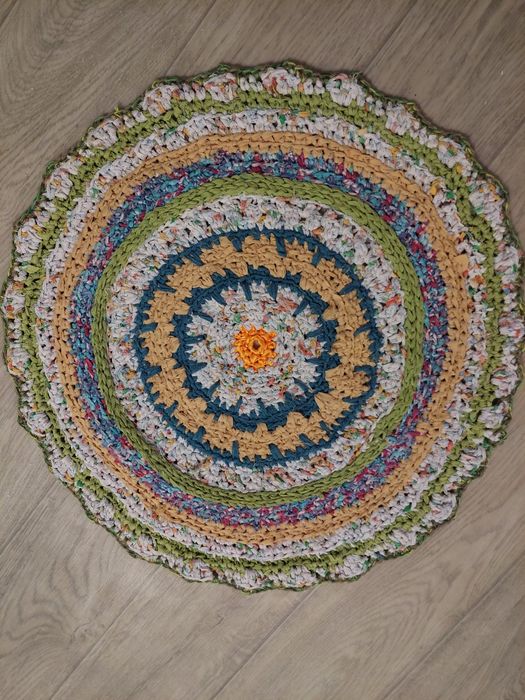 Половички  вязаные , х.б ,.круглые