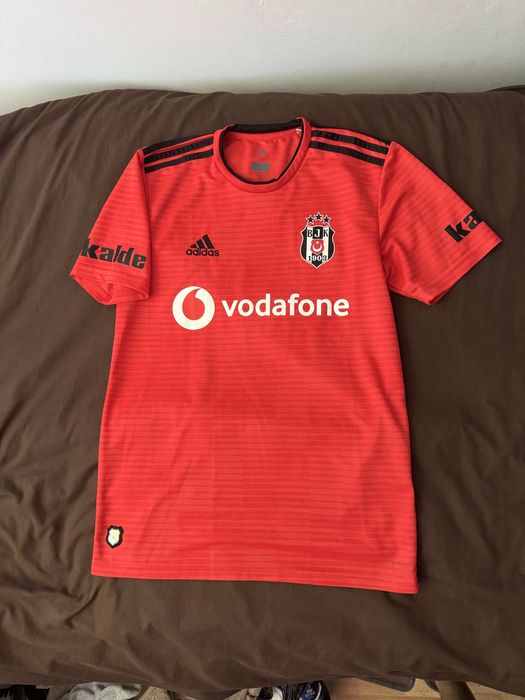 Футболна фланелка Adidas Beşiktaş (Бешикташ) 2018/19 — Оригинал