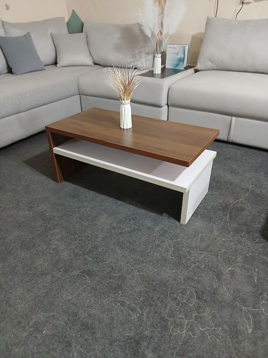 Журнальный столик