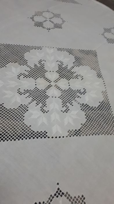 Față de masă 1,50 / 1,50