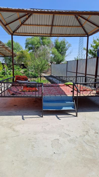 Күлмейтін порно