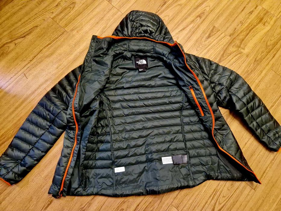 Geaca puf The North Face, 800 cuin down, masura S, noua, sigilata