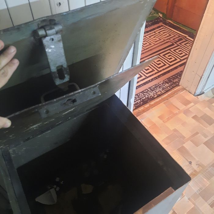 Продам сейф тяжелый