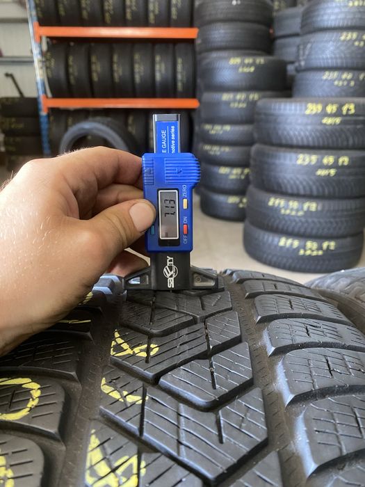 Anvelope iarna 235/50/19 Pirelli Sottozero 3 235 50 19 R19