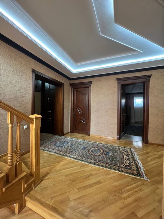 Сдаётся эксклюзивный дом в центре города Ор-р:Гостиница Россия