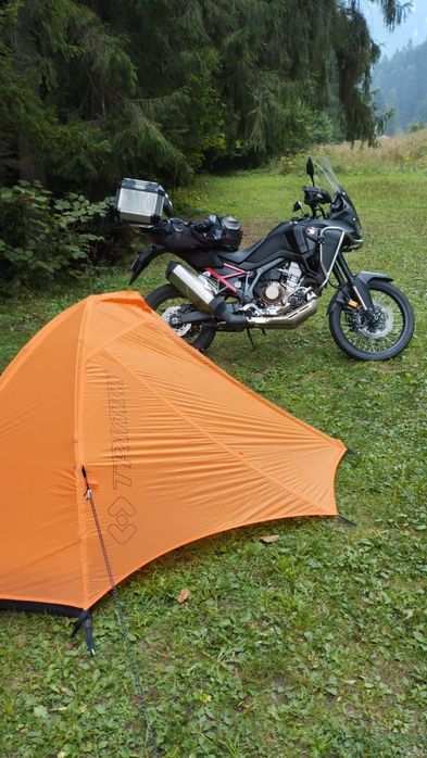 Honda Africa Twin CRF1100L 2022 – 14.000 km – Echipată – Stare excelentă