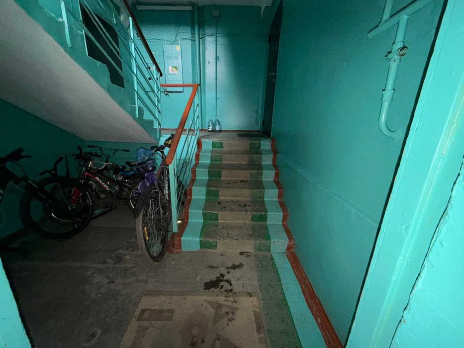 Продам трехкомнатную  на Кск