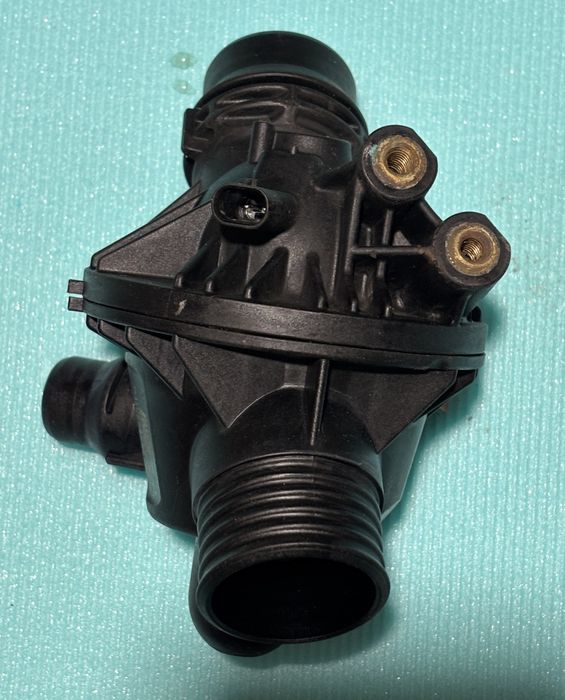 Термостат за BMW