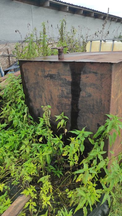 Продам ёмкость куб