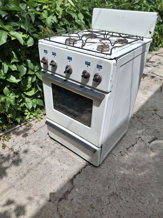 Gaz plita sotiladi