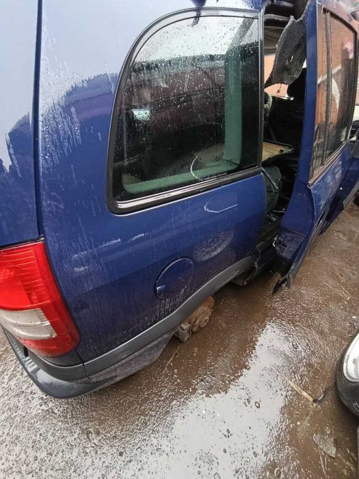 На разбор Опель Зафира 1-поколение!