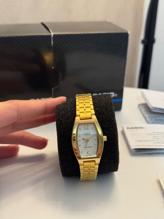 Дамски часовник Casio