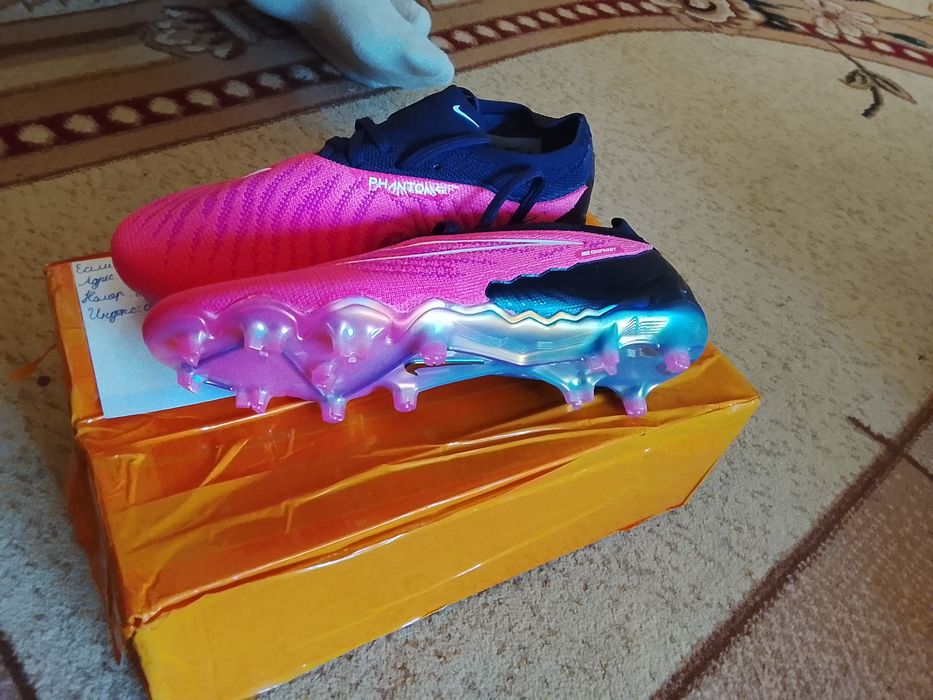 Бутсы футбольные (новые)