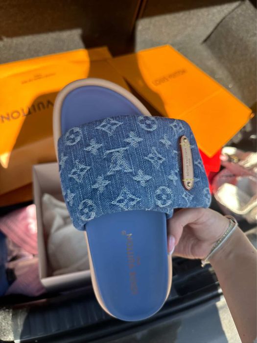 Louis Vuitton чехли