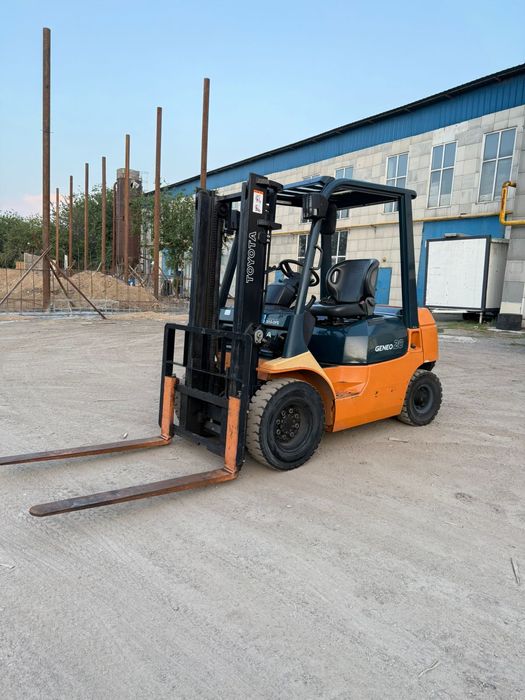 Вилочный Погрузчик Toyota 7FG25