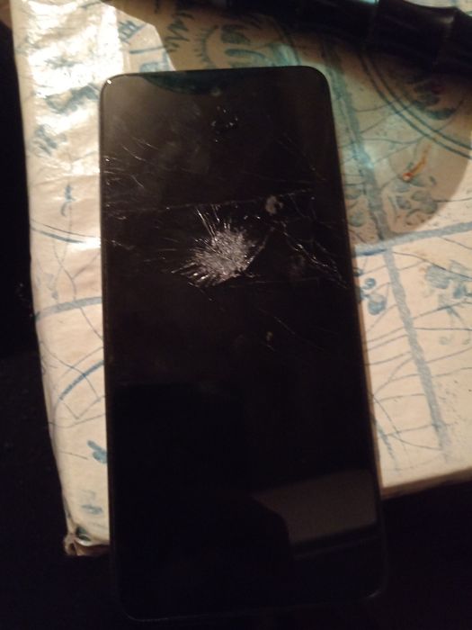 Продам телефон в рабочем состоянии