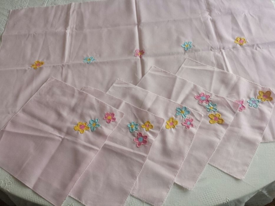 Стари кенарени кърпи и др